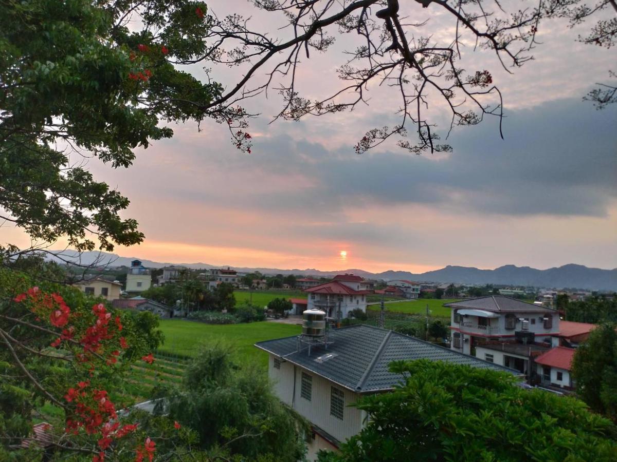 Meinong Yun Shanju Homestay Mei-nung Bagian luar foto