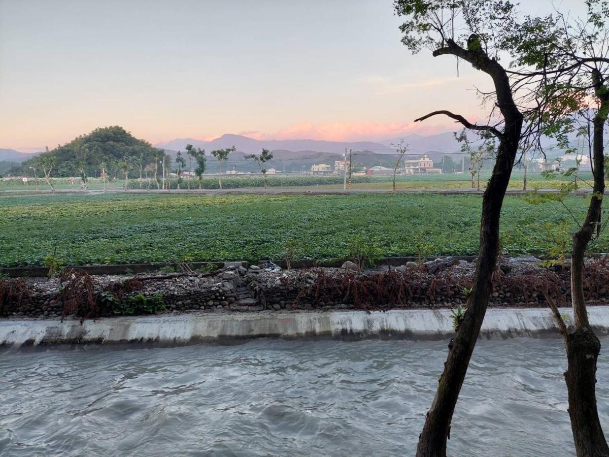 Meinong Yun Shanju Homestay Mei-nung Bagian luar foto